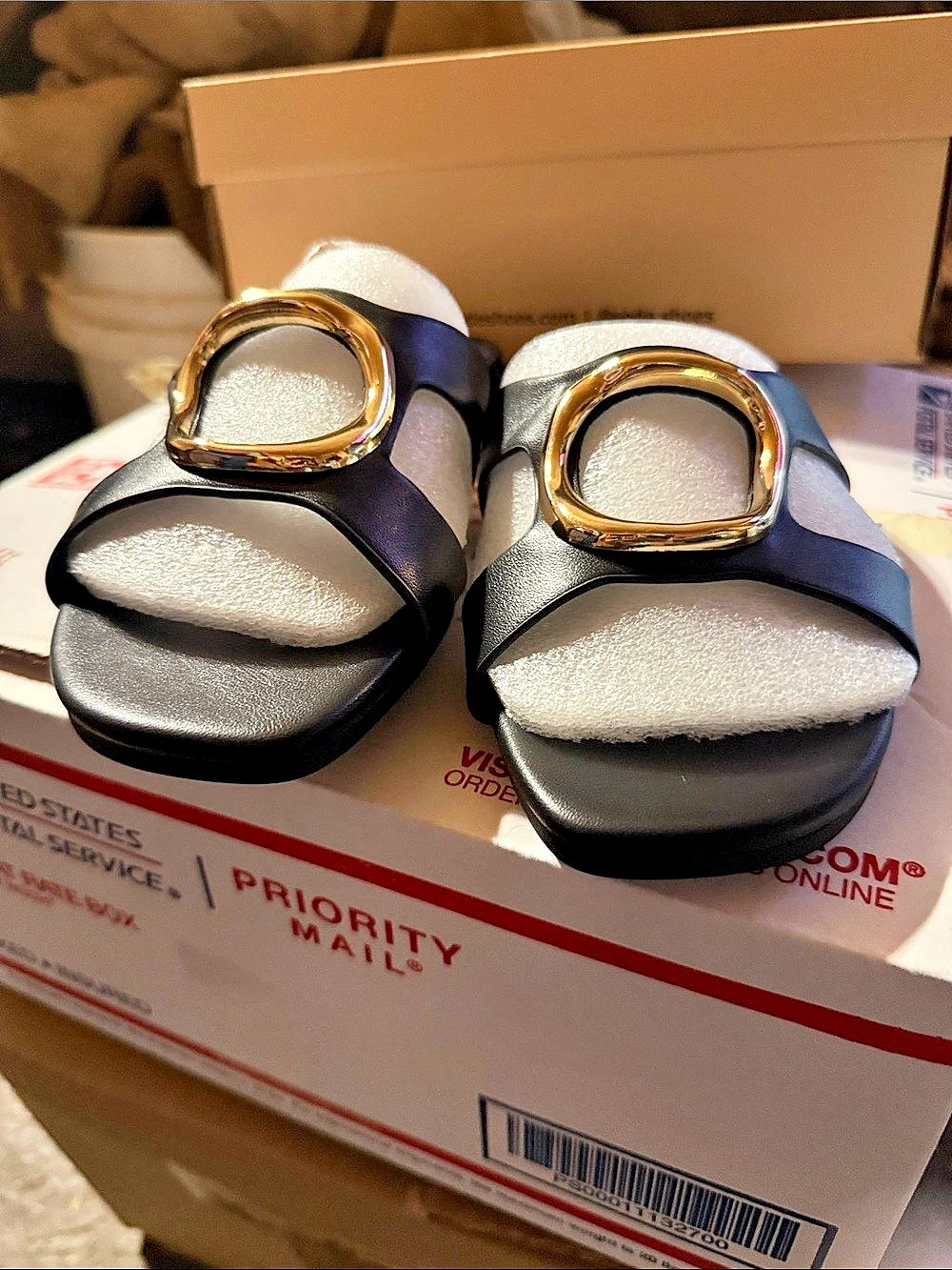 Soda About-S Buckle Sandals in Black & Silver US 6.5